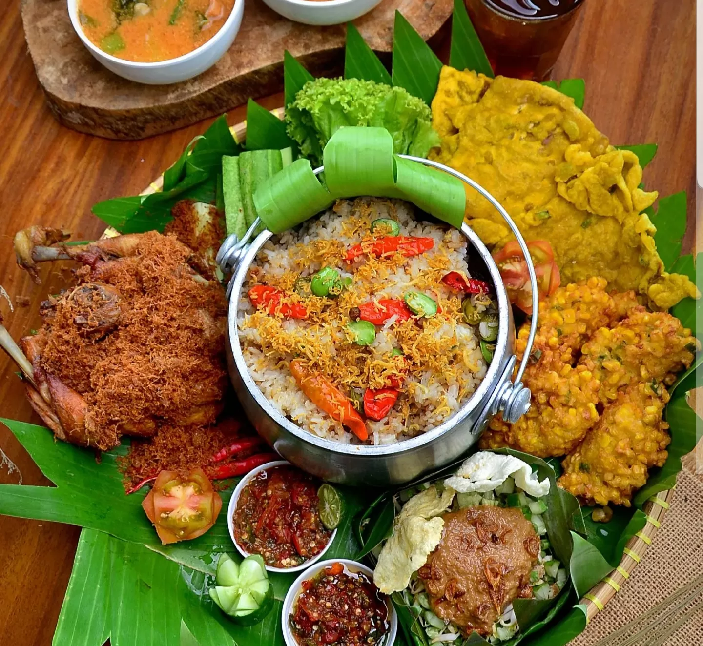 Warung Nasi Liwet Khas Abail
